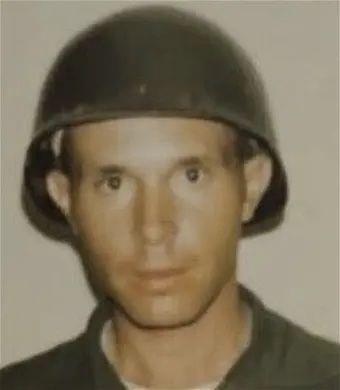 Robert Wayne Kersh, 77